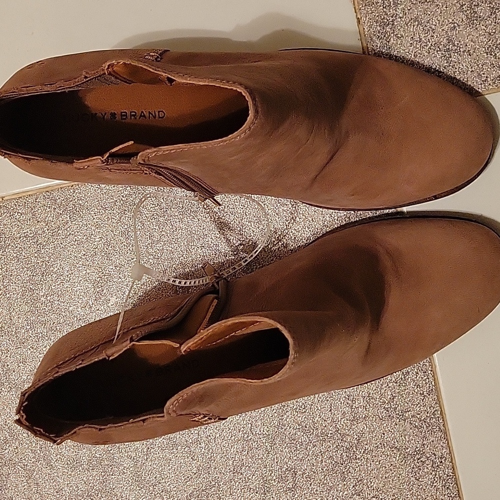 LUCKY wedge women's ankle boot